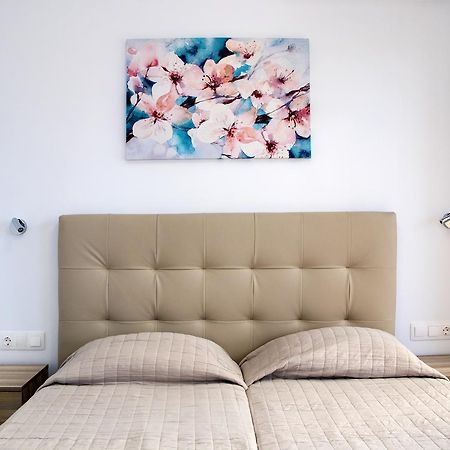 Gennadi Gardens Exclusive Apartments Buitenkant foto