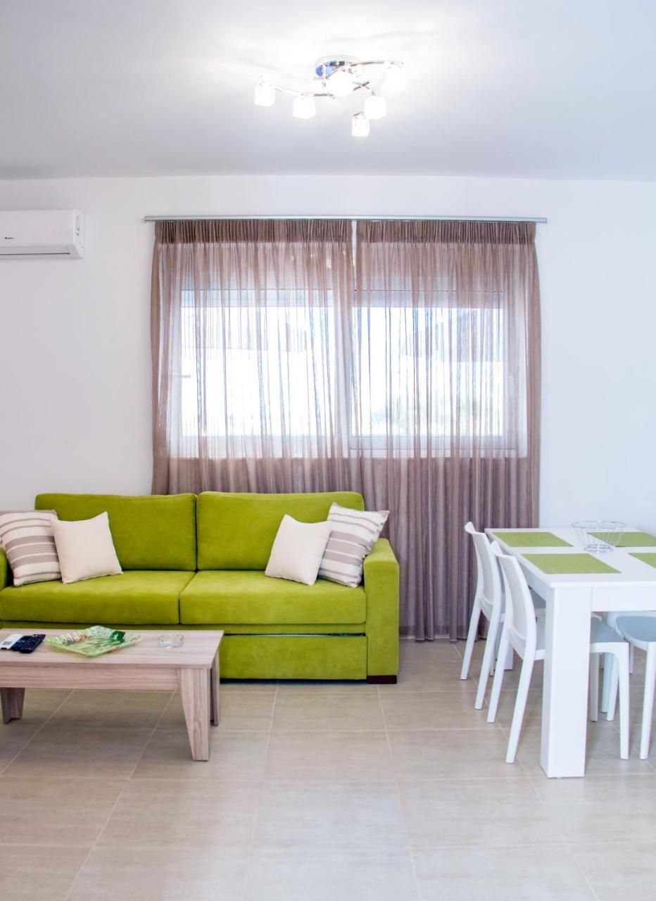 Gennadi Gardens Exclusive Apartments Buitenkant foto